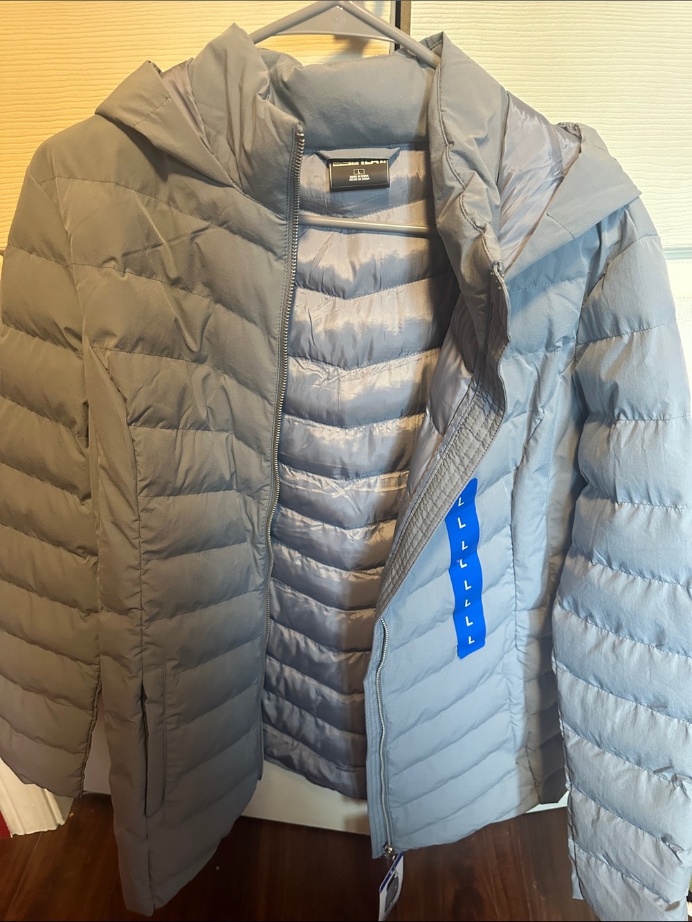32 Degrees Heat Jacket with Hood